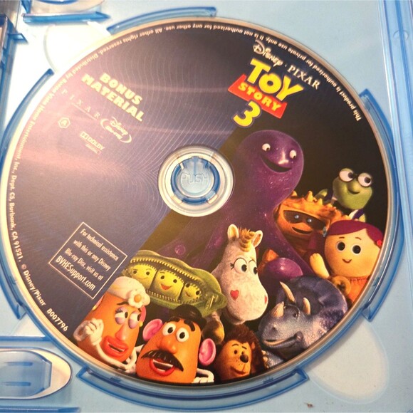 Toy Story 3 Blu-ray 2-Disc Set (2010) – Disney Pixar Movie + Bonus Features - Picture 4 of 5